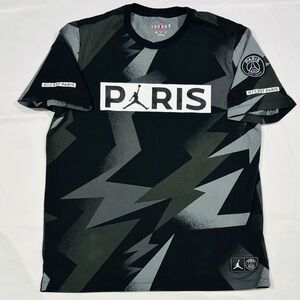 Jordan Men’s Black & Gray PARIS Graphic Short Sleeve Shirt